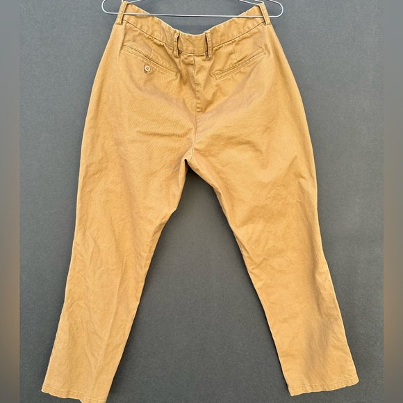 Old navy Khakis - Picture 2 of 4